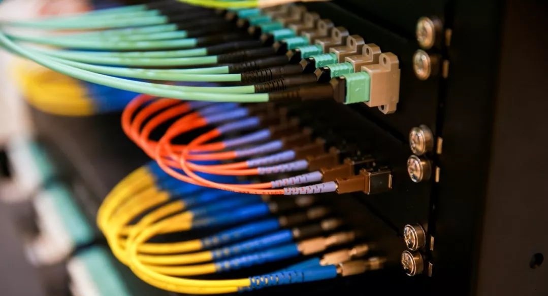 Fiber optic cabling